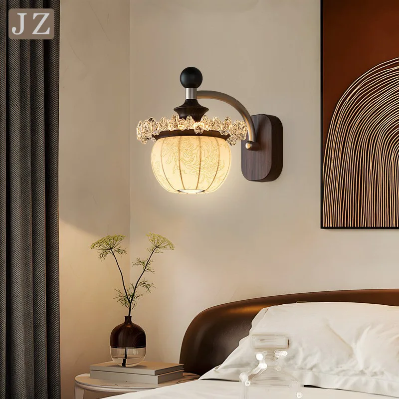 Song Dynasty aesthetic wall lamp French antique style living room background B & B hotel bedroom