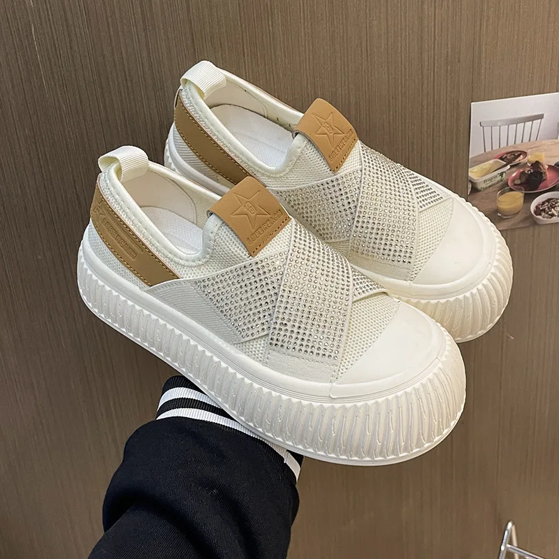 Thick Sole Biscuit Shoes for Women in Spring and Autumn 2024 New Thick Sole Small White Shoes Diamond Single Shoes Womens