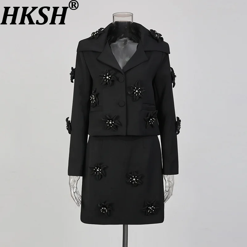 

HKSH 2026 Spring Summer New Women Two-piece Set Three-Dimensional Flower Diamonds Single Breasted Coat Short Skirt Trend HK17809