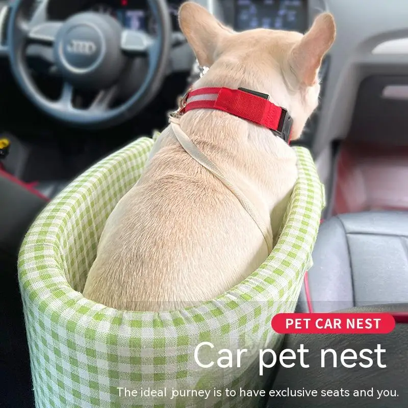 Pet Car Kennel Car Central Dog and Cat Kennel Car Portable Dog Strap Small Dog and Cat Wrapped Safety Travel Bag