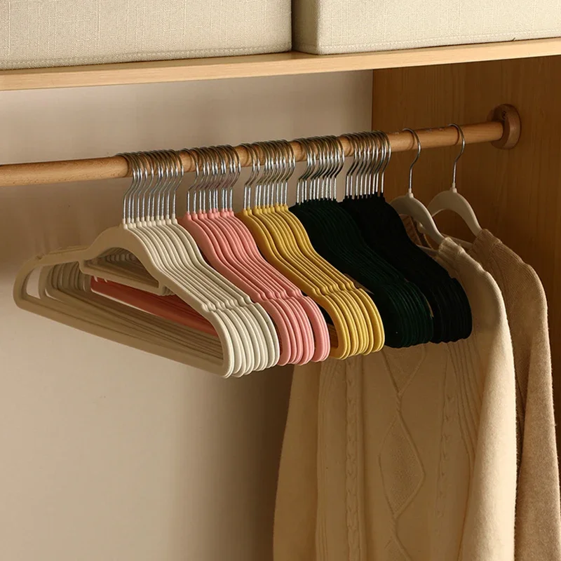 

10Pcs Clothes Velvet Hanger Non-slip Flocked Trouser Skirt Hanger Wardrobe Space Saving Organizer Hangers for Adults Children