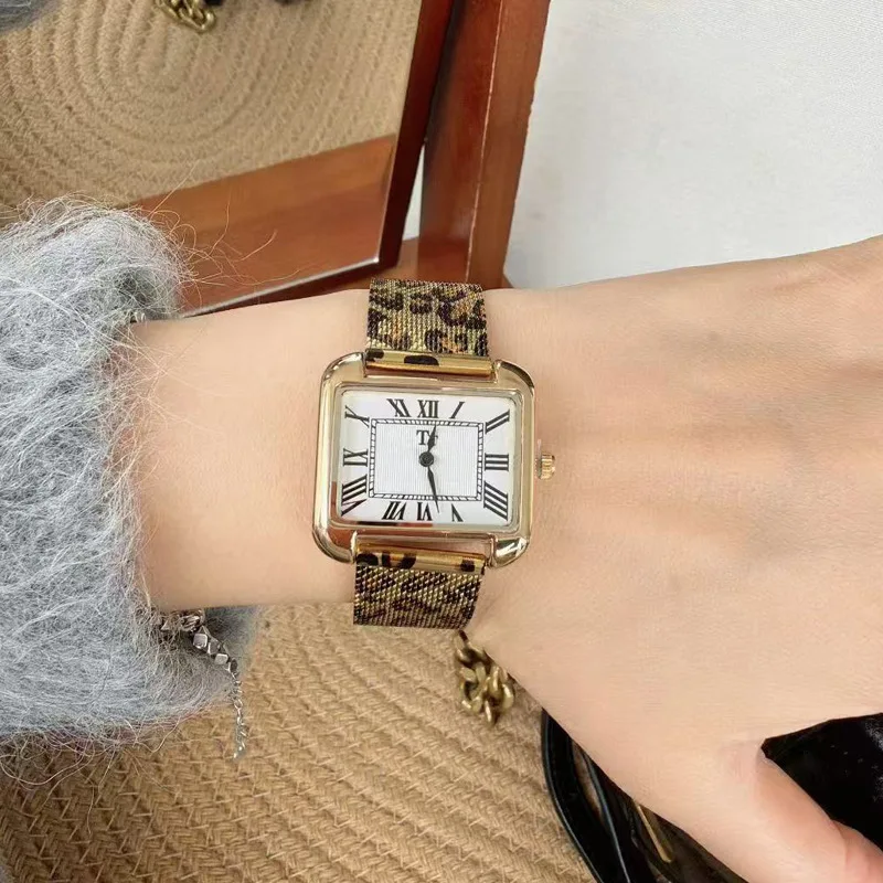 2026 New Square Watch Leopard Print Strap Ladies Retro Art 2-Pin High Quality Stainless Steel Mesh Strap Ladies Quartz Watch