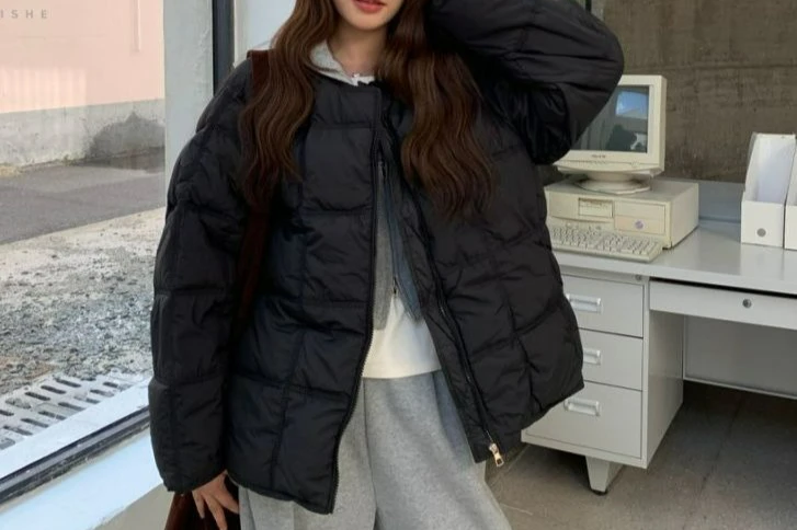 سترة قطنية عصرية برقبة دائرية للنساء لشتاء 2025 معطف دافئ سميك غير رسمي فضفاض جديد #3