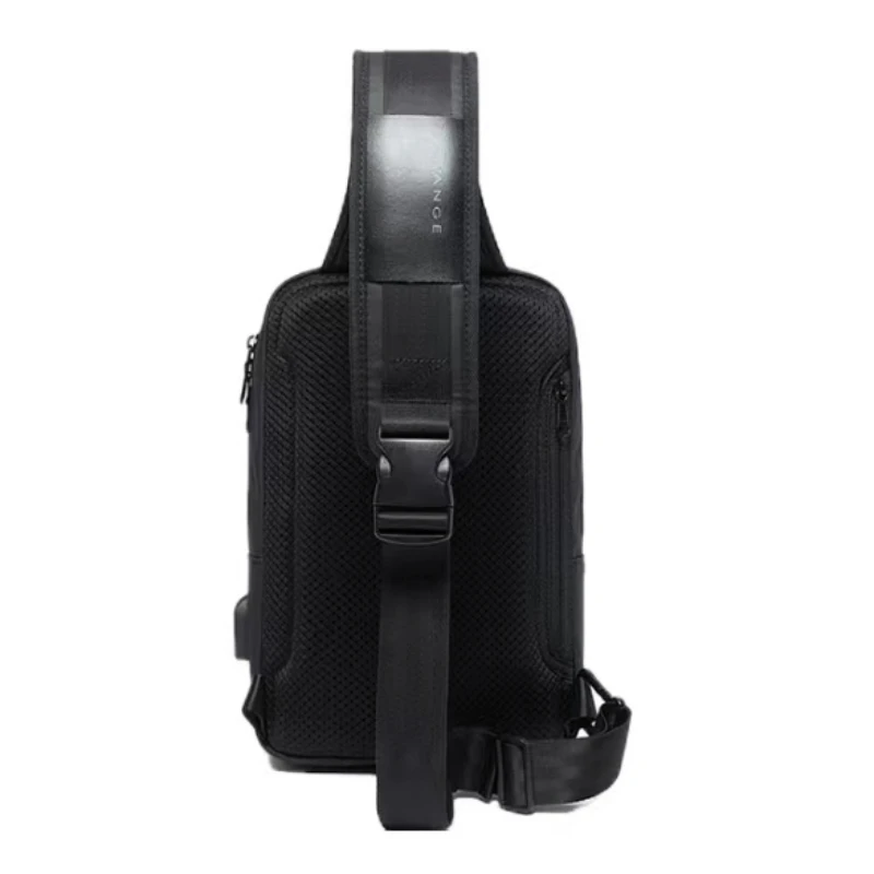 New Fashion Men's Chest Bag Outdoor Sports Knight Technology USB Satchel Leisure Joker One-shoulder Business Advanced Sense.