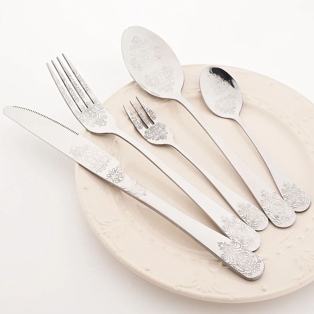 20pcs Silver Dinnerware Set Creative Carving Knife Fork Spoon Cutlery Mirror Stainless Steel Retro Flatware Kitchen Tableware