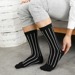 5 Pairs Long Man Business Socks with Fingers Fashion Striped Argyle Dot Mid-Calf Five Finger Sock Pure Cotton Black Toe Socks