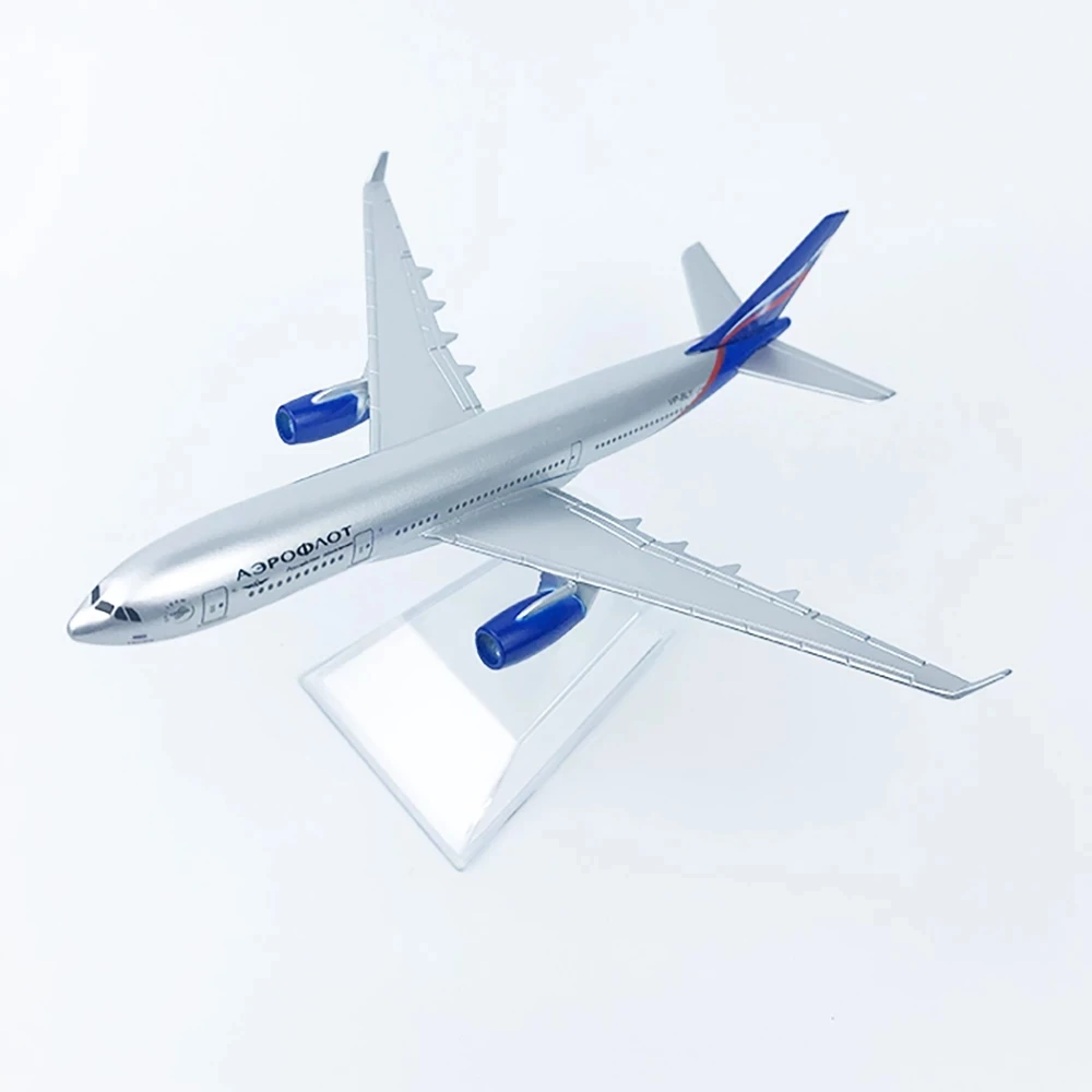 16cm Plane Model A330 Russia Airways Diecast Metal Miniature Airplane 1/400 Scale Aircraft For Aviation Fun Display Collectible