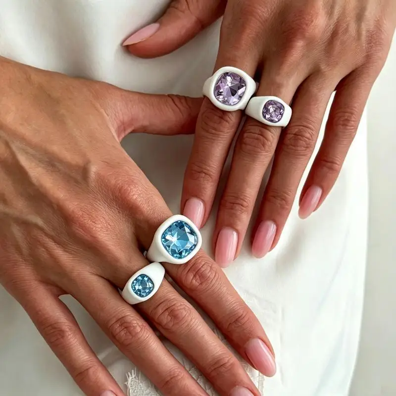 2Pcs Fairy Style Sparkling Acrylic Rhinestone Open Rings Adjustable Delicate Jewelry for Women Garden Party Wear