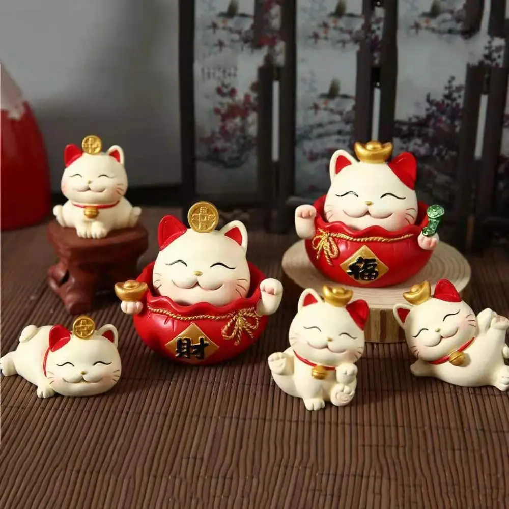 

Shake Head Lucky Cat Car Decoration Cartoon Cat Waving Arm Maneki Neko Ornament Chinese Style Resin Car Fortune Cat Ornament