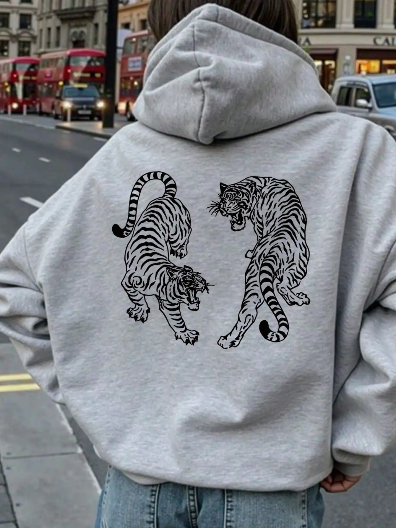 

Women's Oversized Hooded Sweatshirt with Dual Tigers Print, Casual Fall Winter Pullover