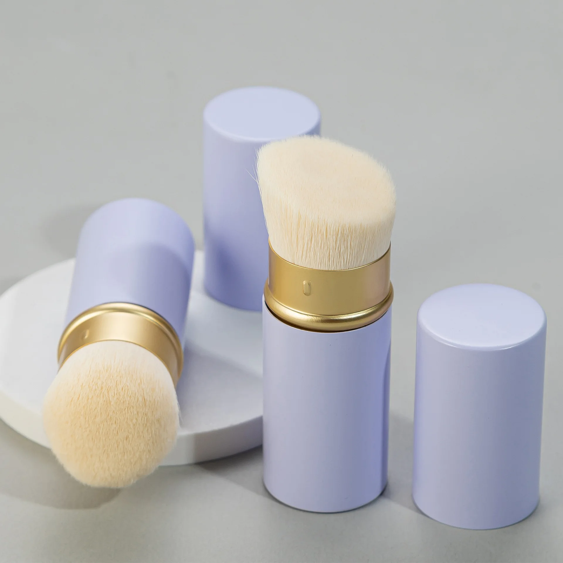 Light Purple Retractable Cosmetic Brush With Protective Cap For Loose Powder Liquid Foundation Portable Travel Make Up Tool