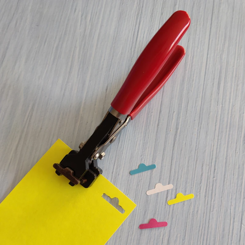 T Shape Hole Punch Slot Furadores Hardballs PVC Card Plier 26x8x4mm Stationery Supply Card Cutting Cutter