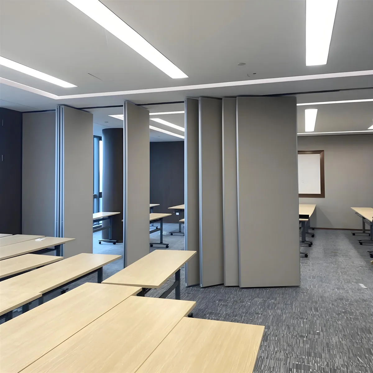 

Automatic Artificial Veneer Acoustic Movable Partition System Operable Wall Panels Dubai Movable Wall Partition Aluminum Track