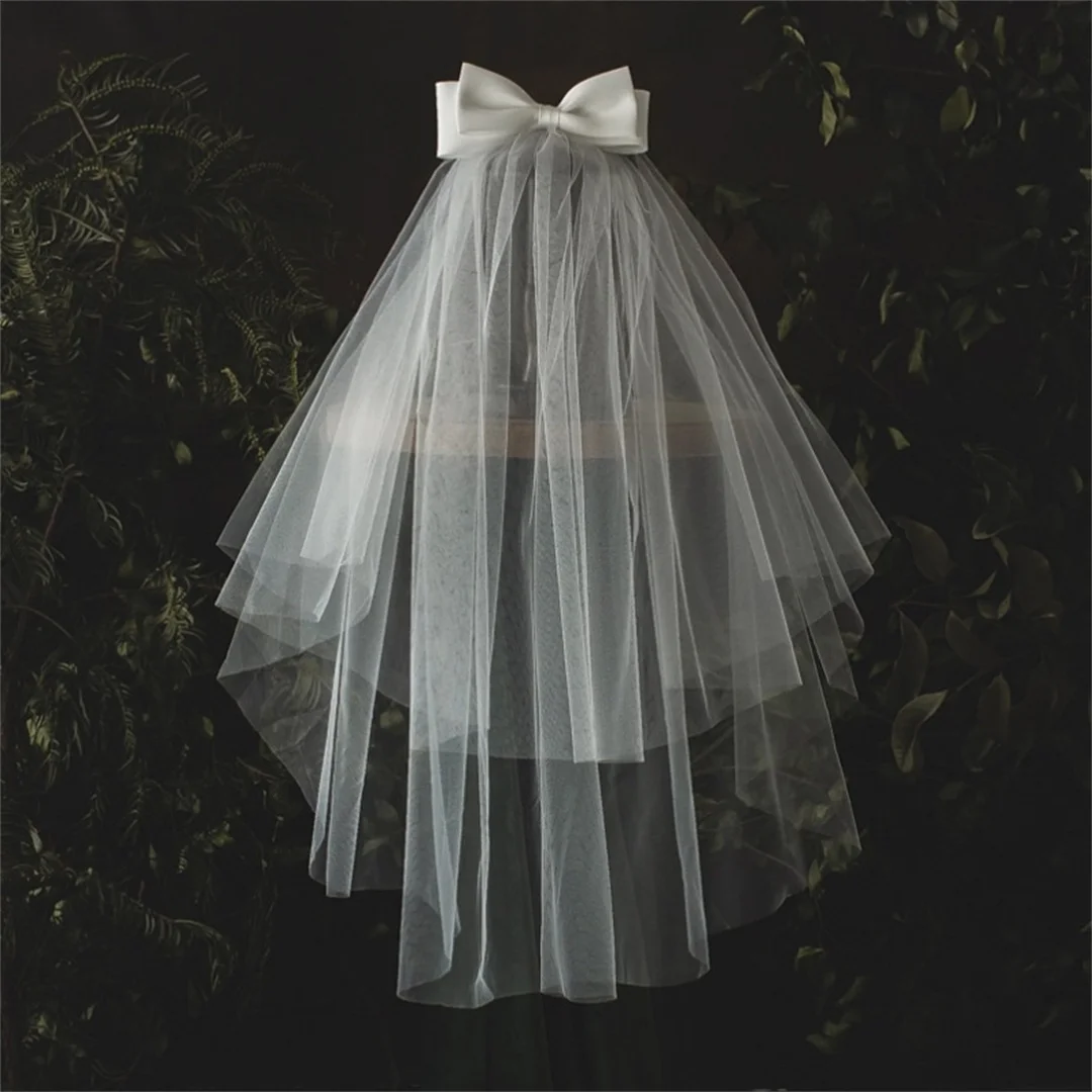 

Wedding bride puffy light veil main wedding dress tiara wedding registration white short 2023 new white yarn