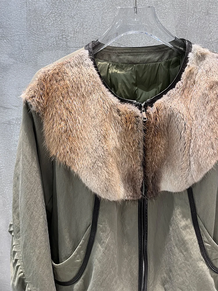 2025, Winter Frauen Warme Gans Unten Jacken Natürliche Echte Muskrat Pelz Kragen Dicke Weibliche Outwear Mäntel