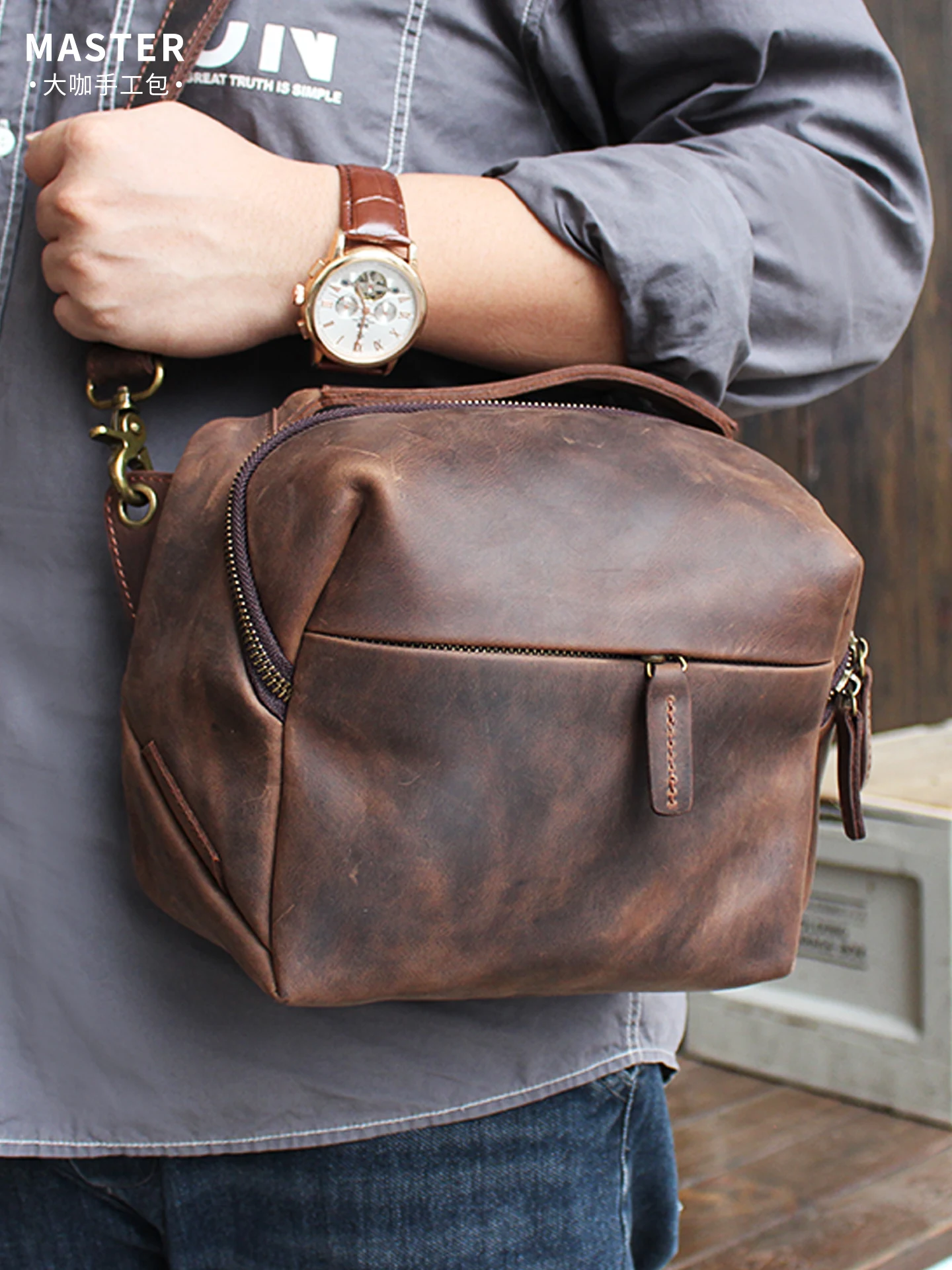 2025 ريترو قاطرة النمط البريطاني الجلود الأفقي مربع المرأة حقيبة سعة كبيرة واحدة الكتف قطري حقيبة كروس العصرية #4