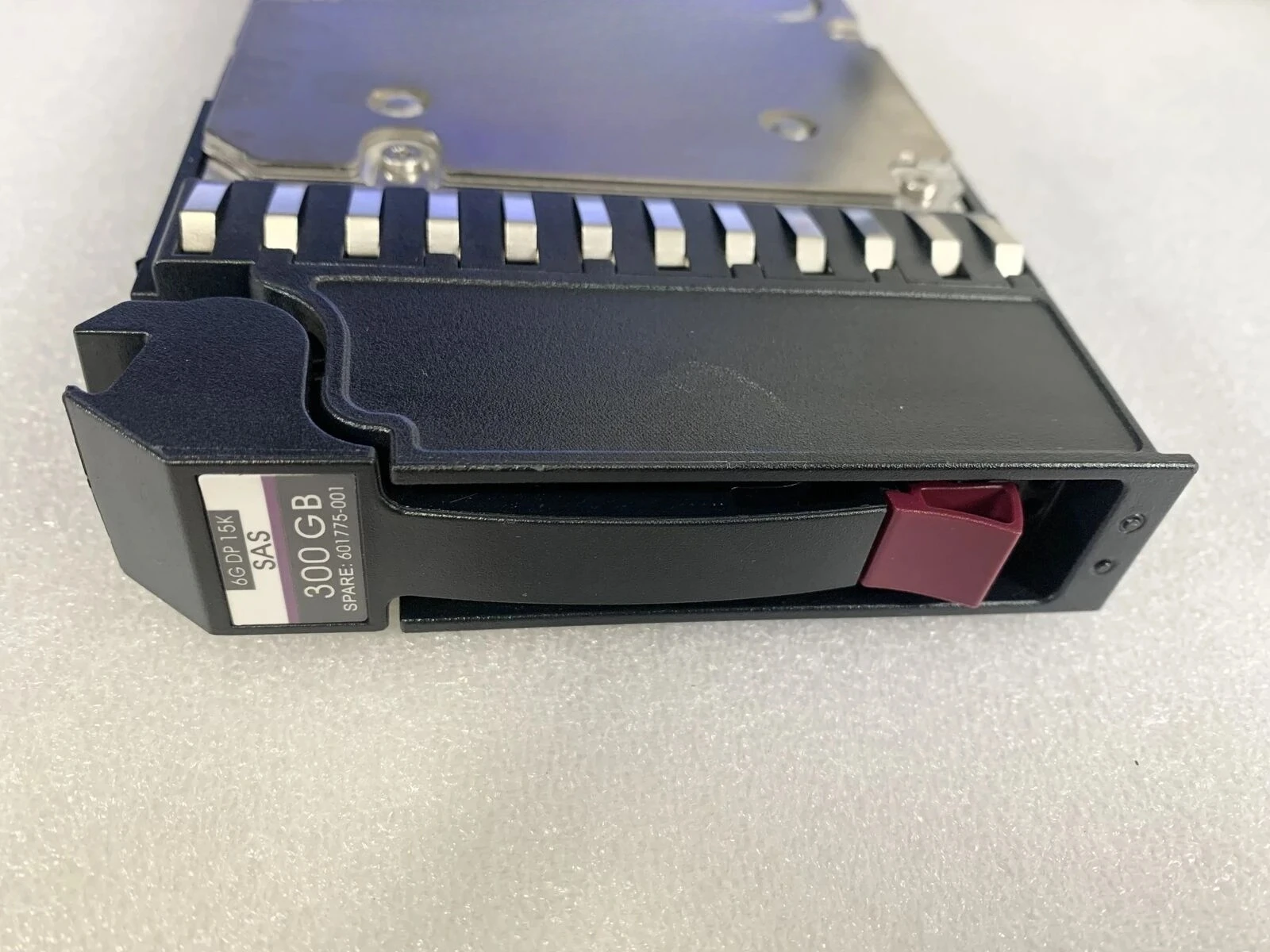

AP858A 601775-001 480938-001 Жесткий диск P2000 300G 15K 3,5 для хранения данных б/у