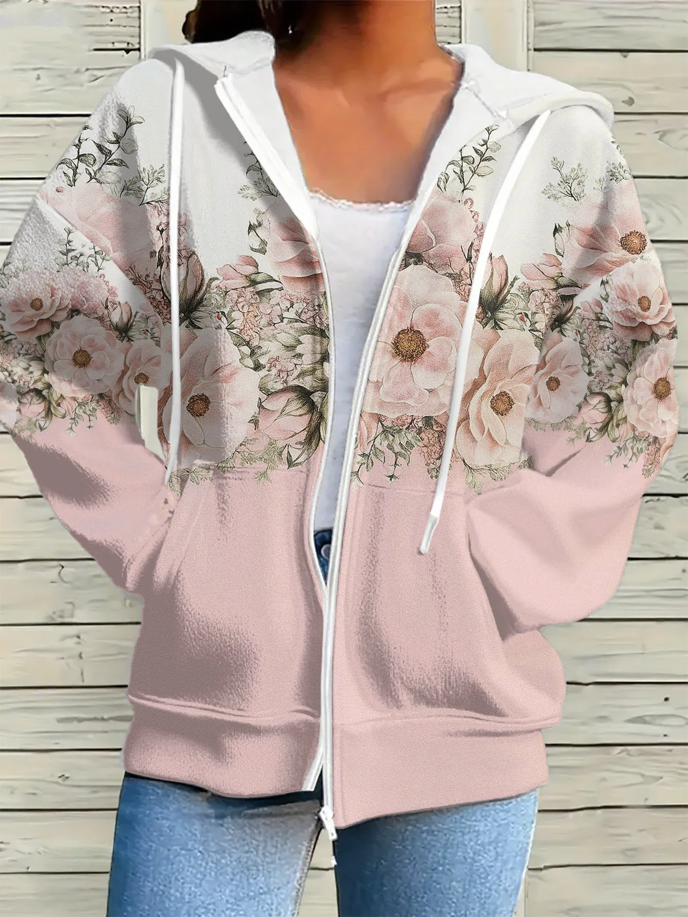 Рисунок 3 - Женская толстовка Fashion-Forward