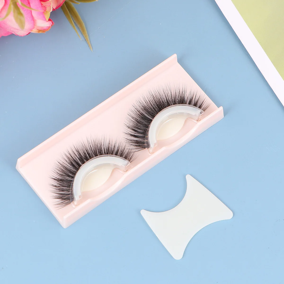 

3d False Eyelashes Reusable Strip Pre Glued Adhesive That Look Like Extensions Looking Strips