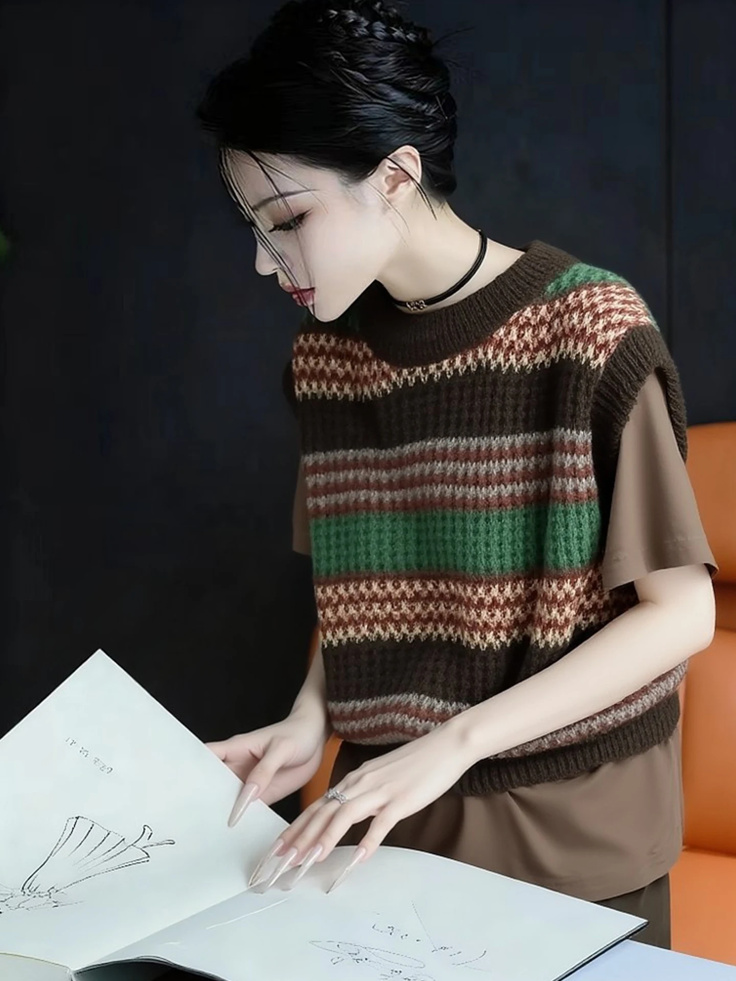 

Spring New Style Comfortable Loose Knitted Vest Color Block Design Lazy Style Sleeveless Waistcoat Women's Fashion Outerwear