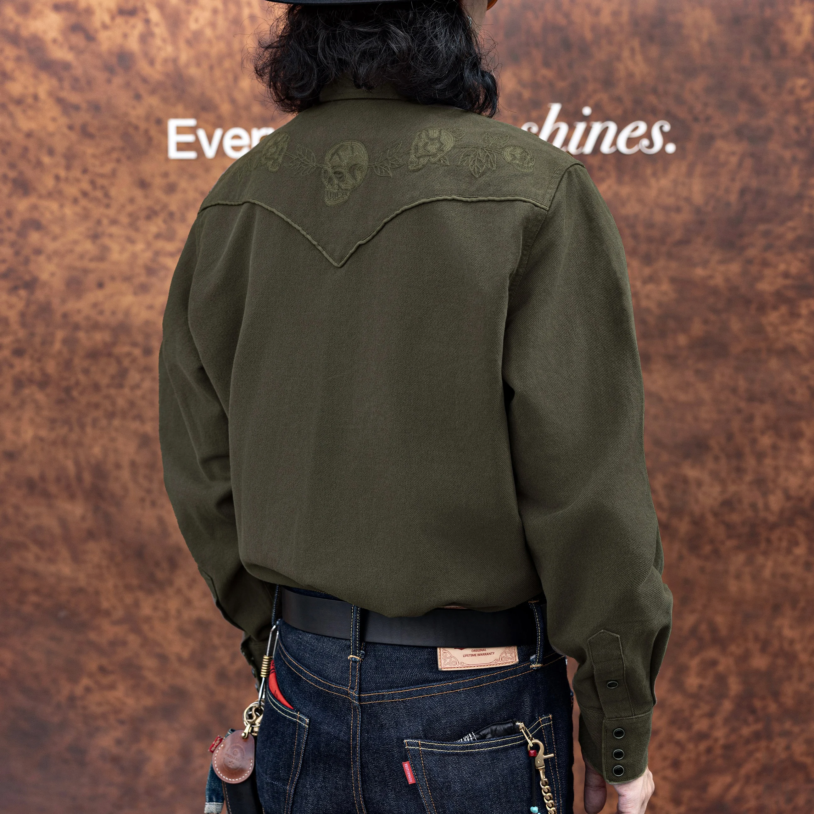 ST-0089 Big US Size Genuine Quality 300GSM Vintage Looking Loose Fitting Mans  Wool Embroidery Shirt