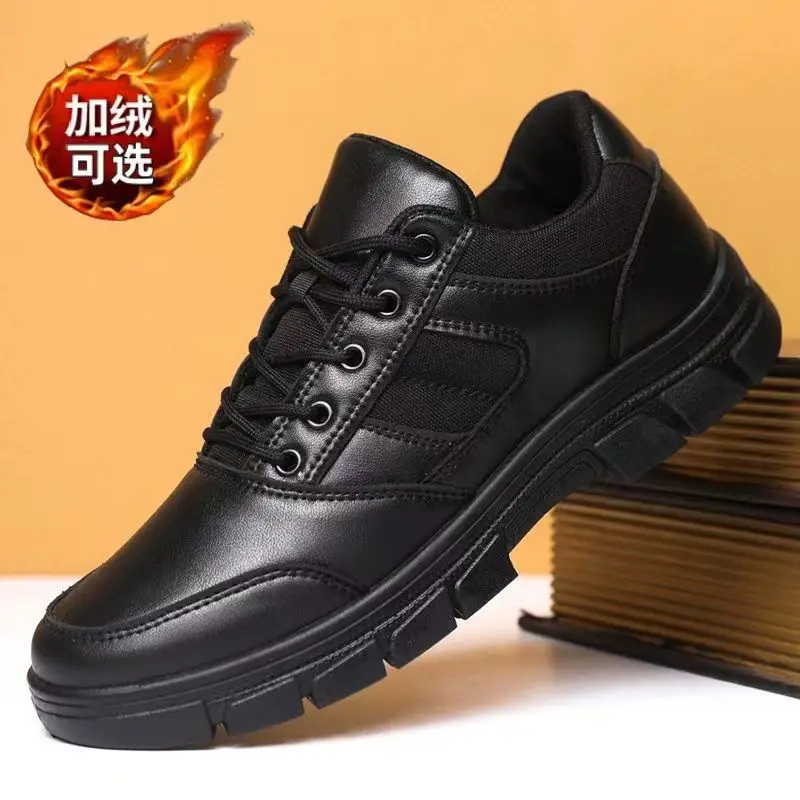 Men's Winter New Leather Surface Soft Bottom Sports and Leisure Leather Shoes with Velvet Warmth Large Men's Shoes