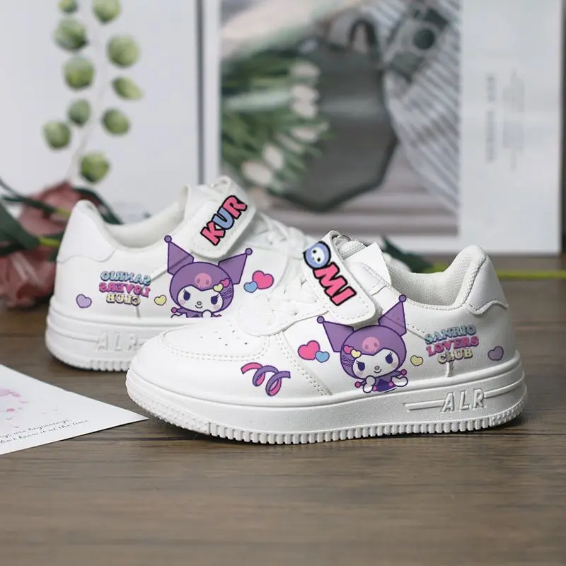 2024 Kawaii Sanrio Anime Kuromi Girls Shoes Sweet Cute Cartoon bambini studenti Sneakers con suola morbida piccole scarpe bianche regalo per bambini