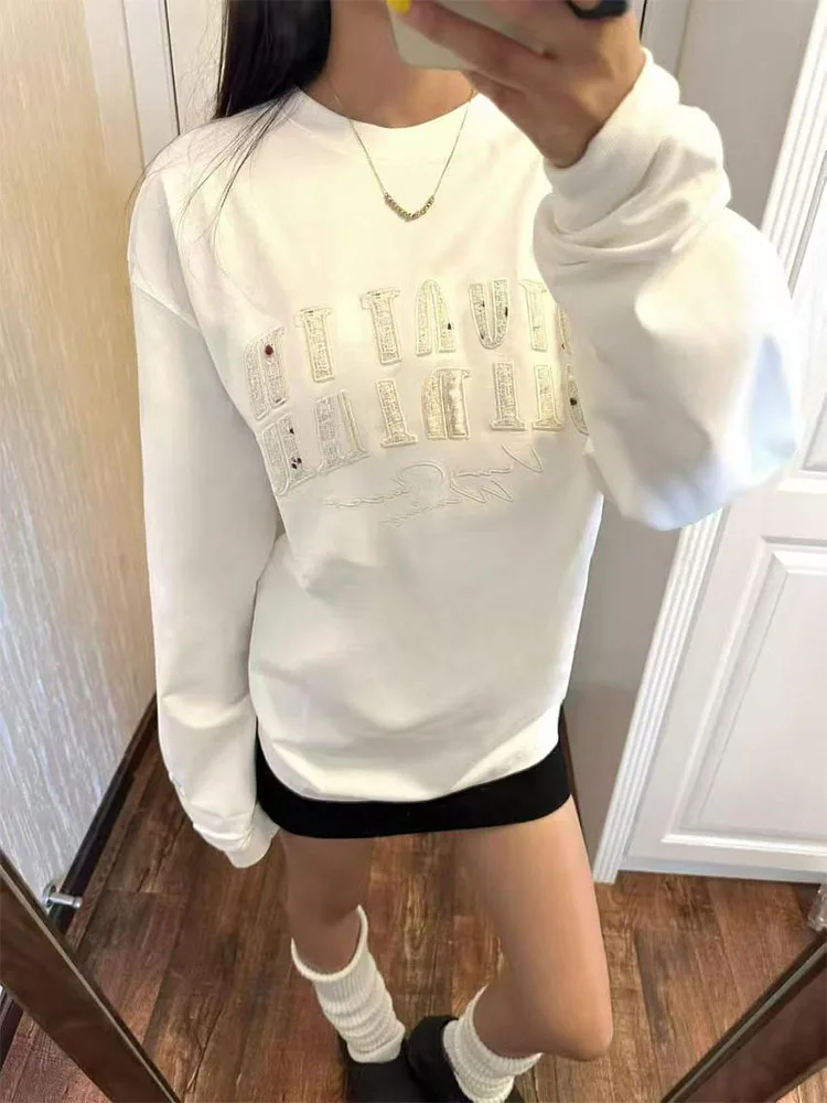Elegant Embroidered White Long Sleeve T-Shirt Hoodie Women's Initial Autumn 2026 New Design Unique Fashionable Top