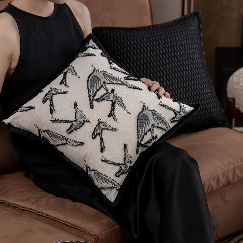 

Скандинавская вышитая подушка из искусственной кожи, утолщенная, для гостиной, для дивана, квадратная, с наполнителем