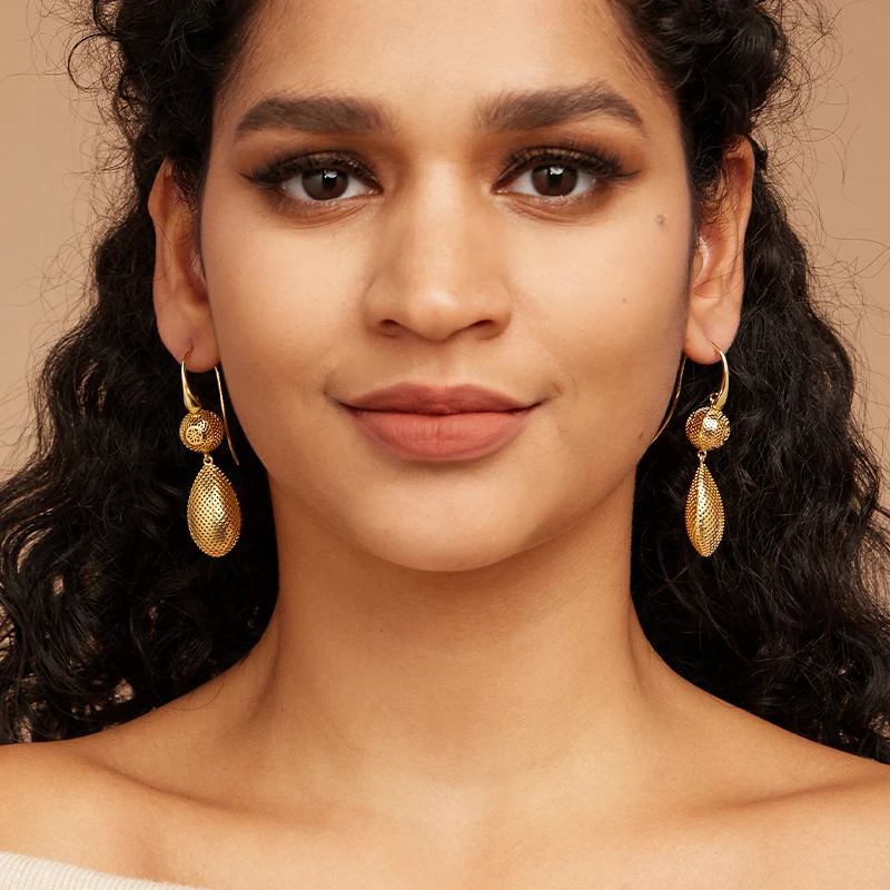 

IVOG Famous Jewelry Hollow Design Honeycomb Long Drop Earrings For Women Brass Gold Plated Earrings Fashion Jewelry Party Gift