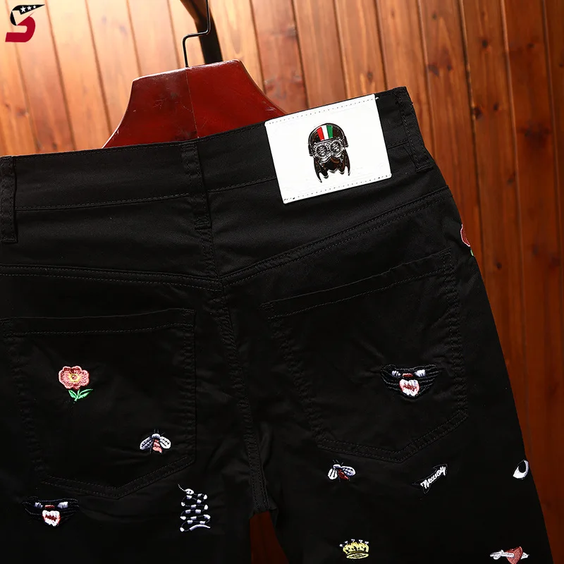 Pantalones vaqueros cortos informales para hombre, shorts elásticos de pierna recta, diseño de calle a la moda, bordados de verano