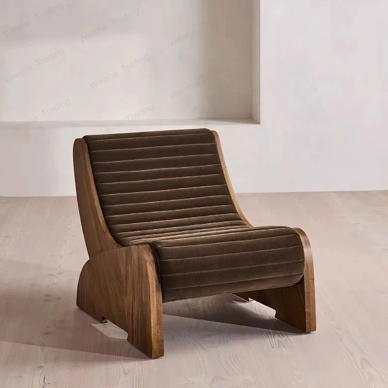 Medieval old money wind solid wood single chair design sense backrest leisure chair homestay model room fabric reception
