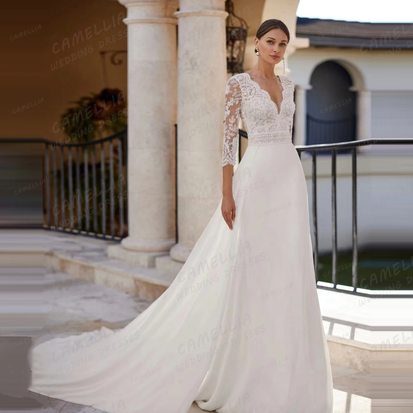 Abiti da sposa classici con scollo A V una linea Appliques Sexy mezza manica abiti da sposa da donna Sweep Train Satin Formal Bohemia Veatidos