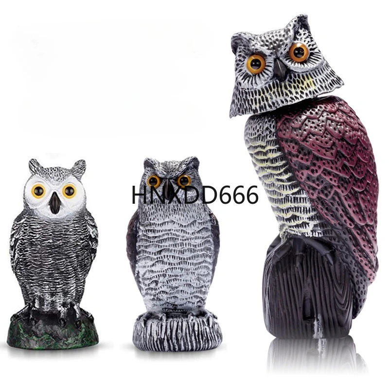 

Simulated owl outdoor gardening bird-scaring and rat-repelling decorative item, a shaking animal resin owl handicraft
