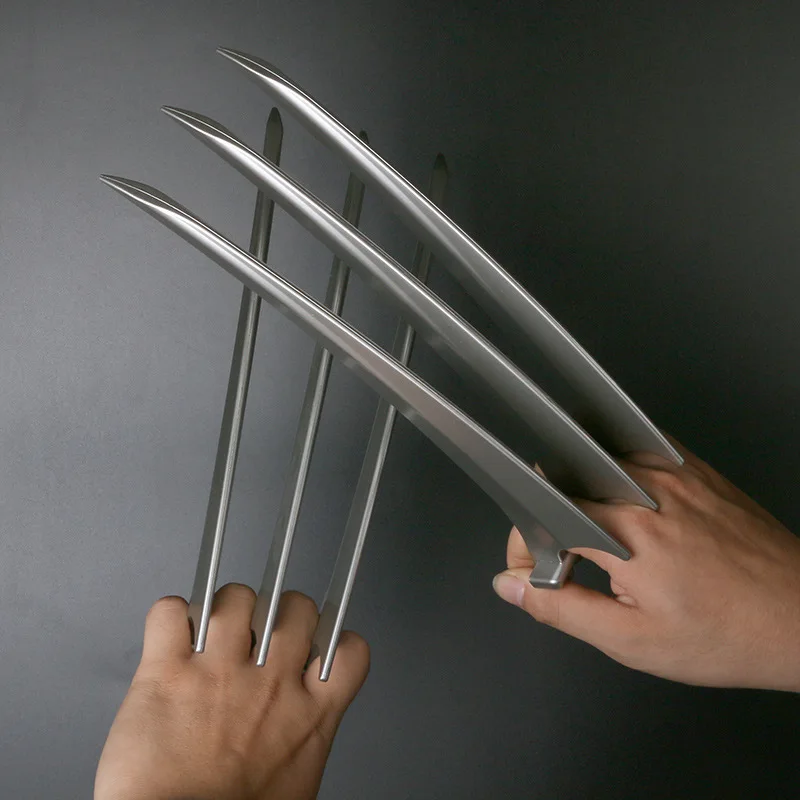 Nieuwe Wolverine 25Cm Klauwen Cosplay Superheld James Howlett Breakproof Realistische Plastic Wolf Klauw Halloween Rollenspel Party Rekwisieten