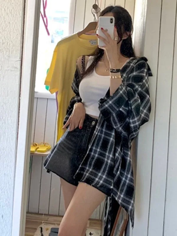 เสื้อเชิ้ตลายสก๊อตวินเทจสุดชิค เสื้อเชิ้ตแขนยาวกระดุมเดี่ยวผูกเอวทรงหลวมสตรีทสปริงคอลเลกชันเสื้อผู้หญิงแฟชั่น