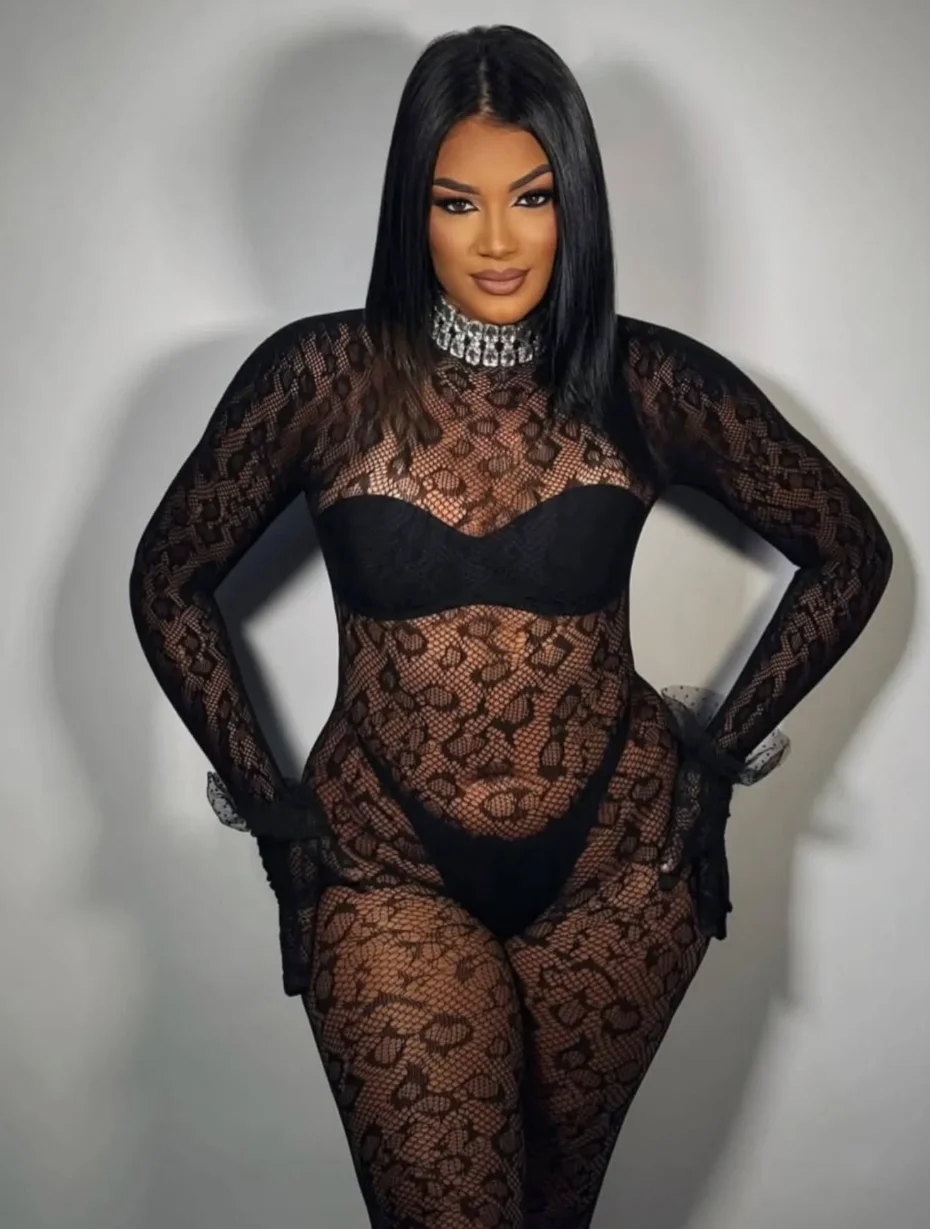 ملابس داخلية نسائية مثيرة أنيقة من الدانتيل الأسود مع أنماط معقدة مفتوحة المنشعب، مجموعة جنسية شفافة للنوادي الليلية