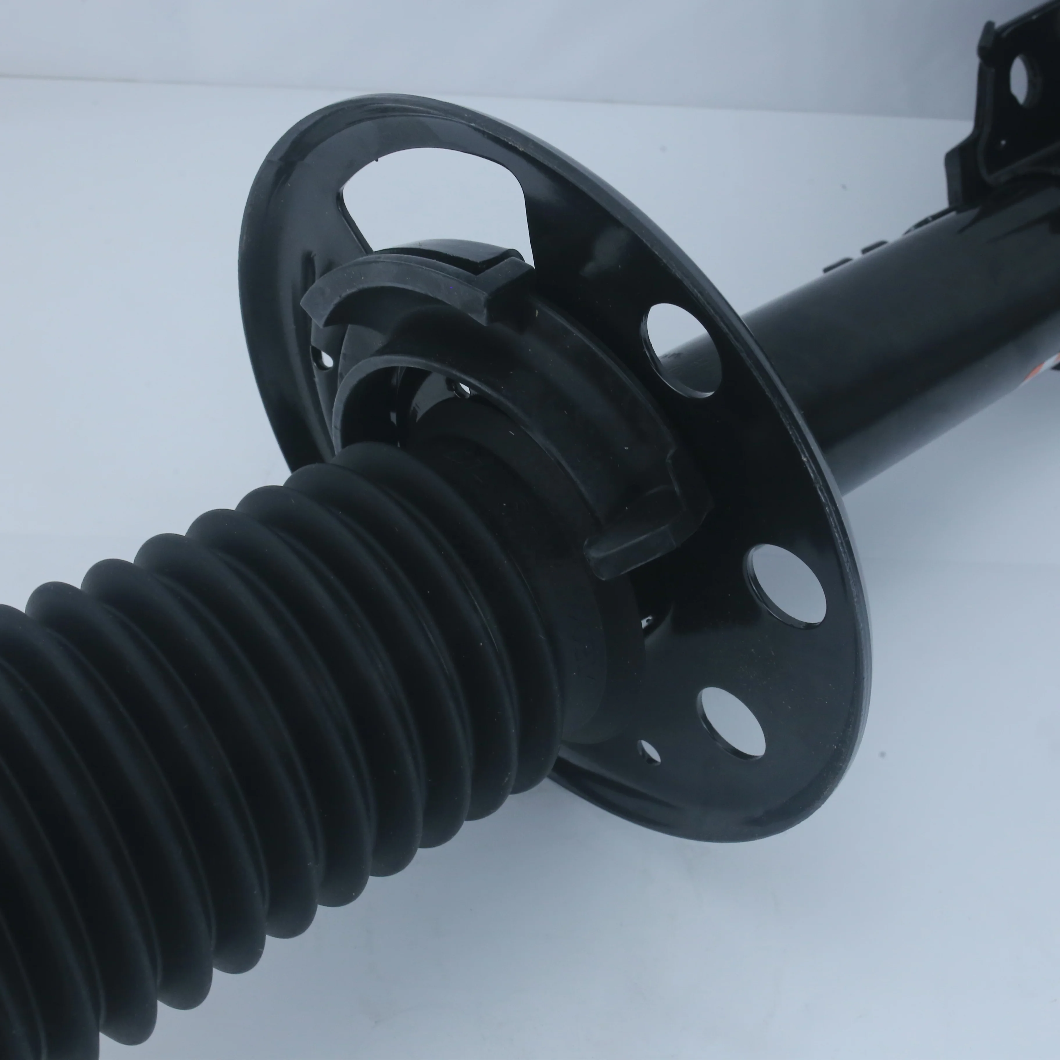 Venda quente sistema de suspensão eixo dianteiro amortecedor direito FB5Z-18124-M para ford explorer 2.0l fb5z18124m