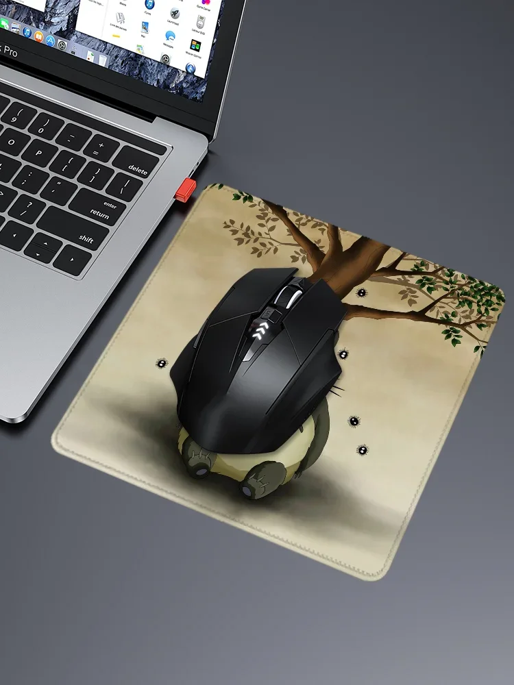 Petit mignon t-totoroes ordinateur tapis de souris accessoires de jeu tapis de souris Anime tapis de bureau tapis de bureau bureaux Gamer tapis Gadgets Mause