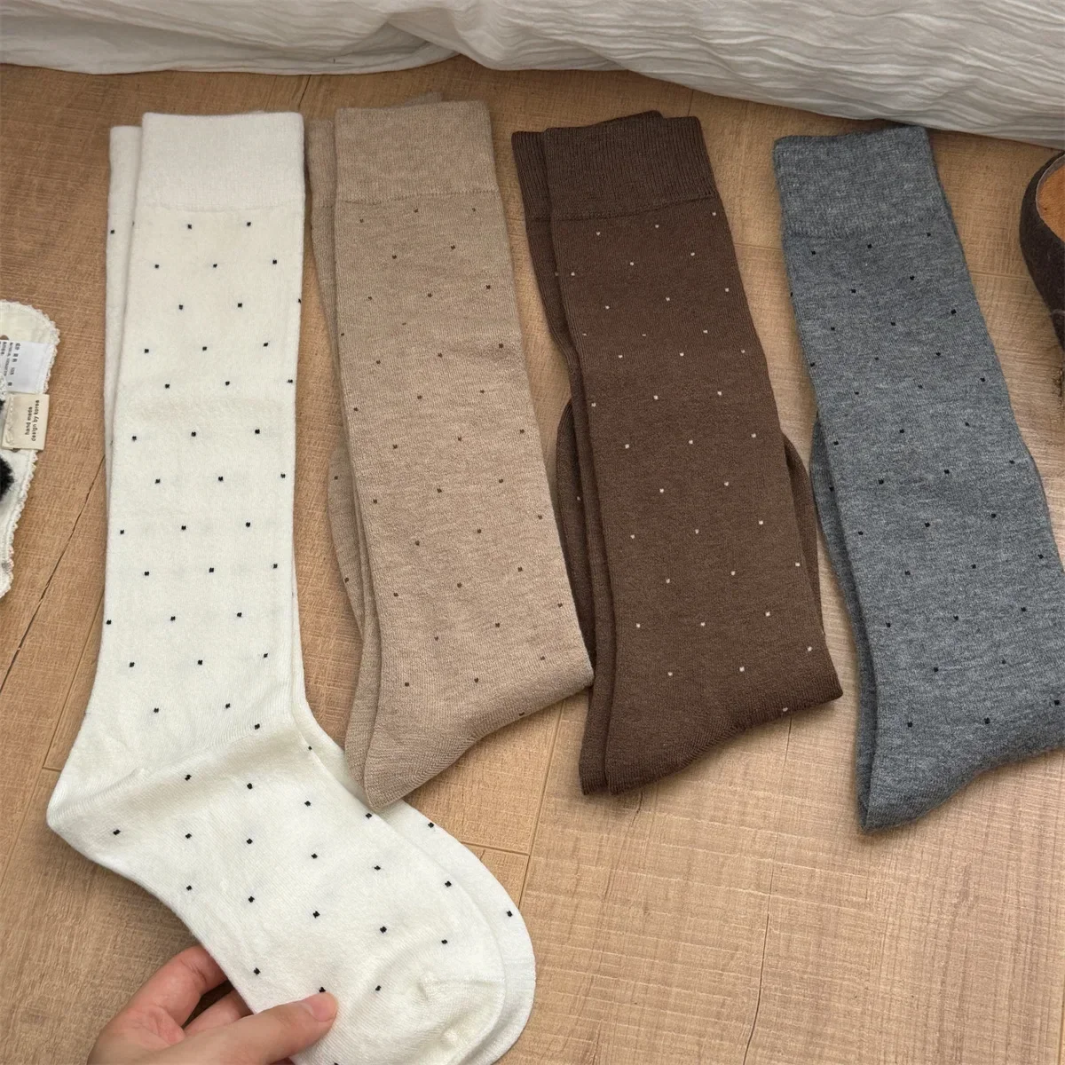 

IOULORWinterSweet корейский стиль женские мягкие дополнительные носки до середины икры без костей кашемировые шерстяные чулочно-носочные изделия оптом