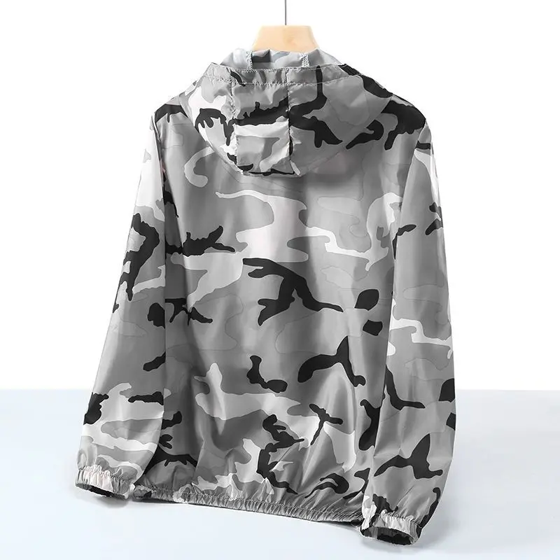 Summer Men's Sun Protection Clothing Lightweight Breathable Ice Silk Hooded Quick Dry Jacket Outdoor Anti-ultraviolet Skin Coat