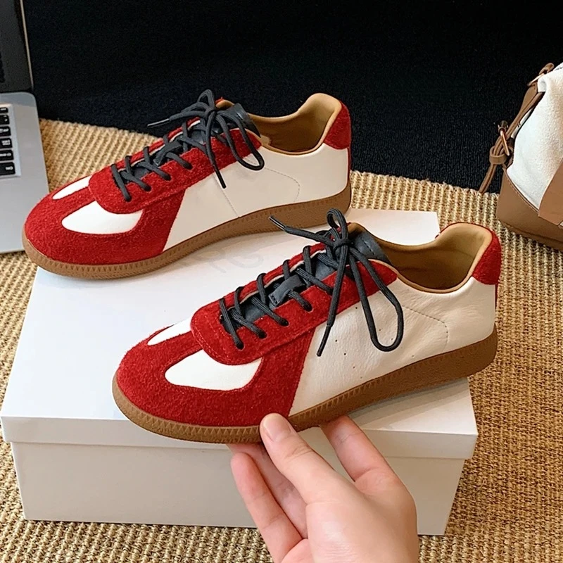 High-Quality Genuine Leather Flat Sneakers Women Fashion Lace-Up Mixed Colors Design Derby Shoes Light Non-Slip Running Shoes