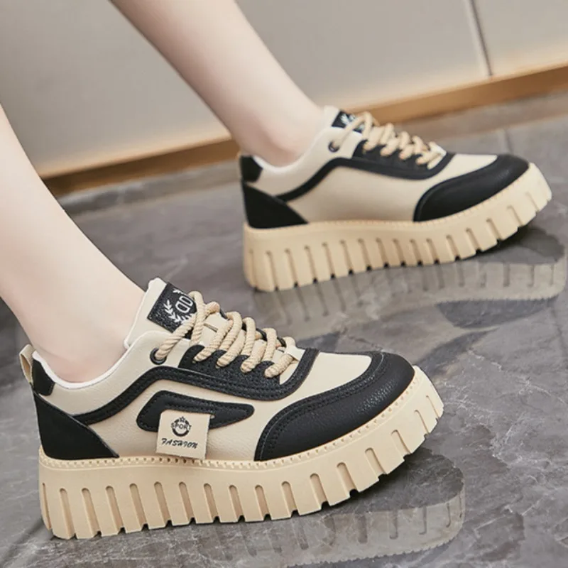 New Spring Autumn Casual Shoes Ladies Thick Sole Lace Up Casual Sneakers Women Outside Flat Comfortable Running Shoes Кроссовки