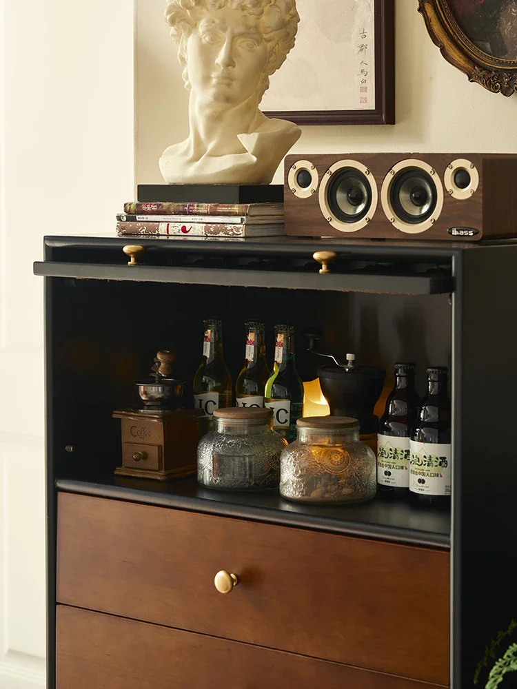 خزانة من الخشب الصلب الفرنسي القديم، وخزانة تخزين عتيقة في غرفة النوم