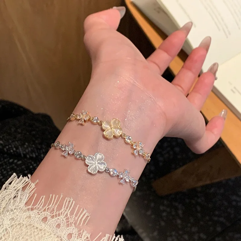 

Vintage Floral Bracelet, Gold Tone Cat’s Eye Gemstone Adjustable Chain - Delicate Dainty Jewelry for Women, Elegant & Boho