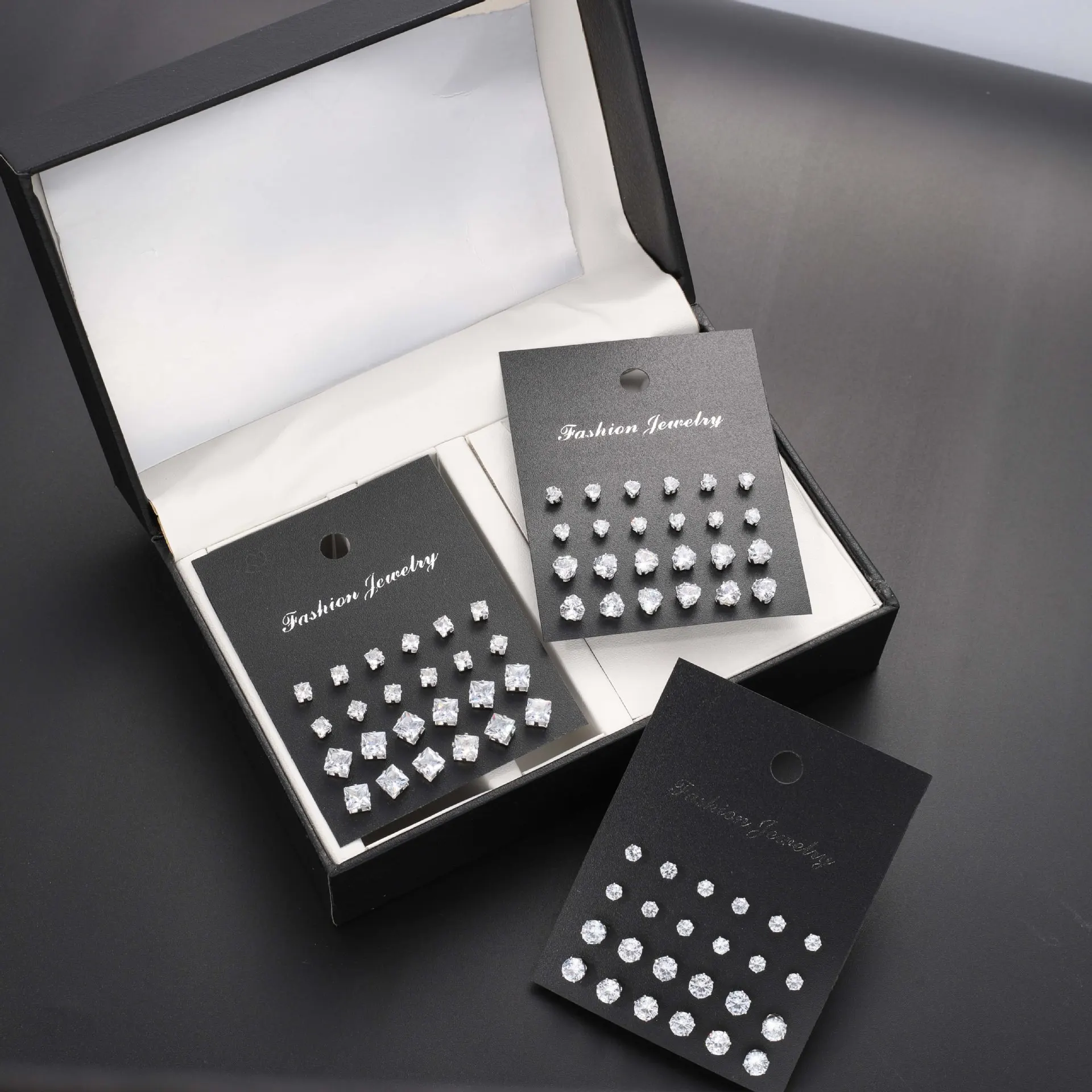Autumn/Winter Geometric Heart-Shaped Crystal Zircon Studs Set