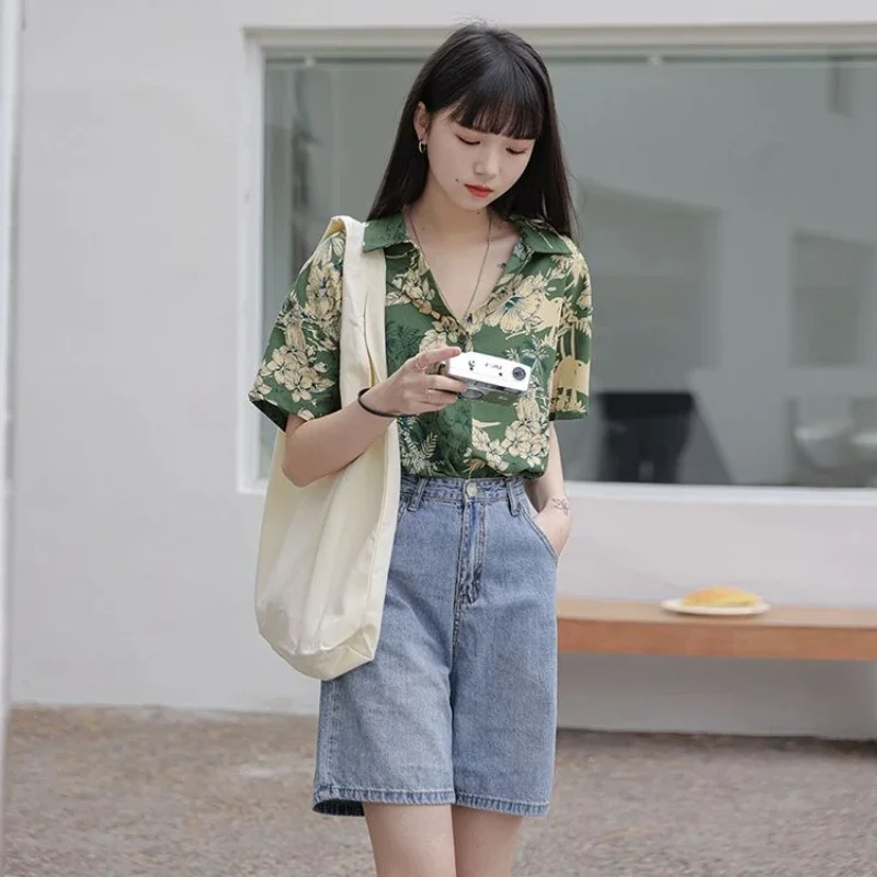 

2025 Hawaiian Green Retro Floral Shirt For Women With Design Niche And Unique Hong Flavor