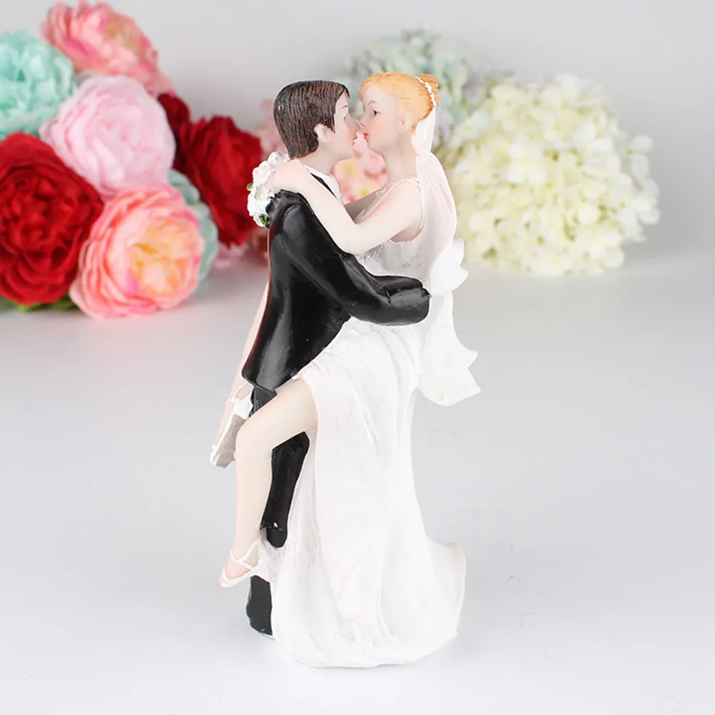 Resin Bride and Bridegroom Romantic 6.5x5x15cm Desktop Decor Crafts Creative Decoration Home Ornament Household