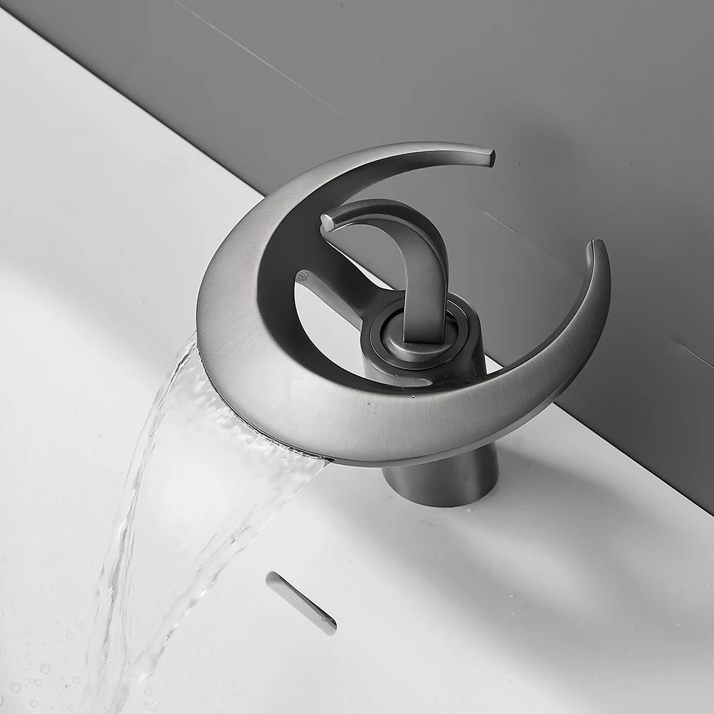 Golden/White Bathro… - image