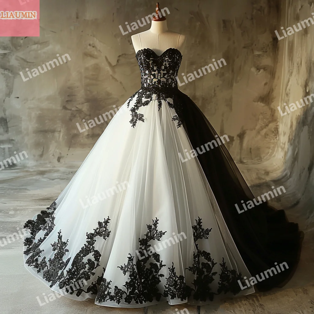 Klassischer weißer Tüll, schwarze Spitze, Applikation, ärmellos, trägerlos, Brautkleider,